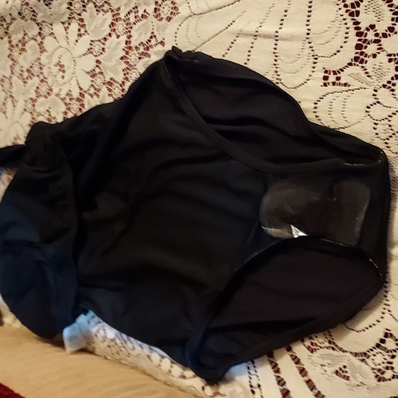 NWOT-Michael Kors-Back 1-piece Swimsuit-Size 6 - Picture 6 of 8